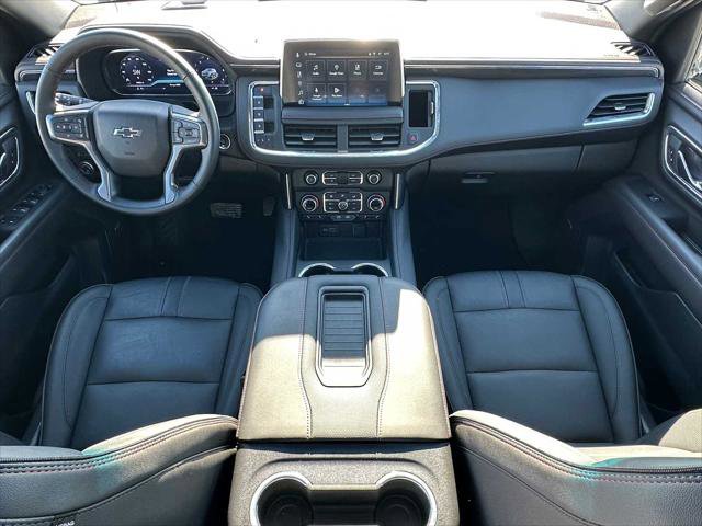 Used 2024 Chevrolet Suburban RST w/ Sport Performance Package image 21