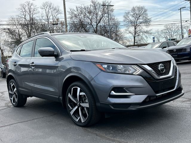 Certified 2022 Nissan Rogue Sport SL image 1