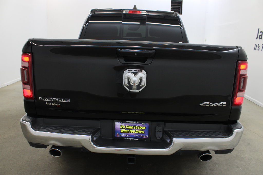 Used 2024 RAM 1500 Laramie AWD/4WD image 4