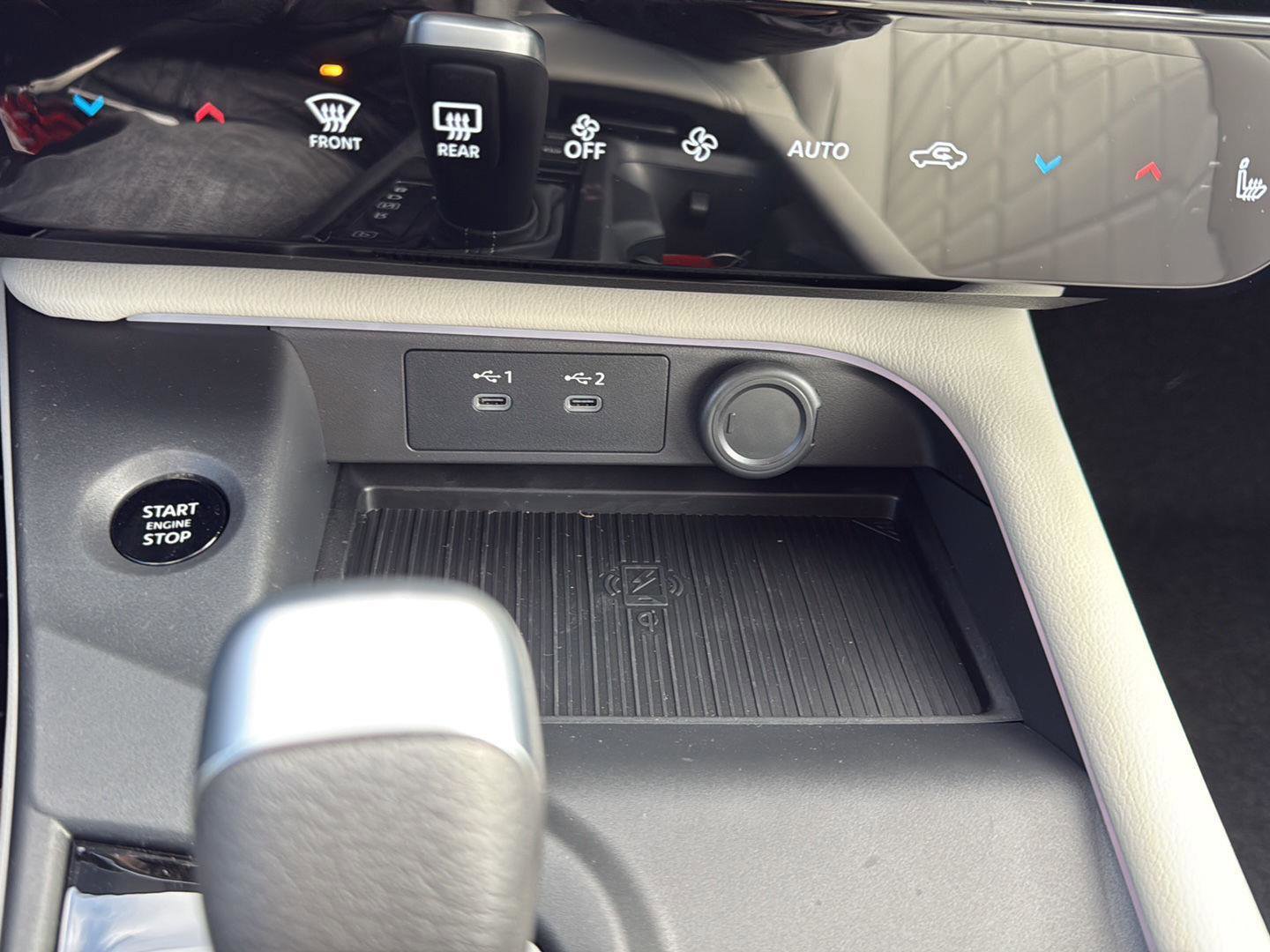 New 2026 Nissan Sentra SL w/ Floor Mat Package FWD image 28