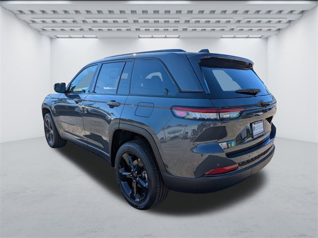 New 2025 Jeep Grand Cherokee Altitude image 6