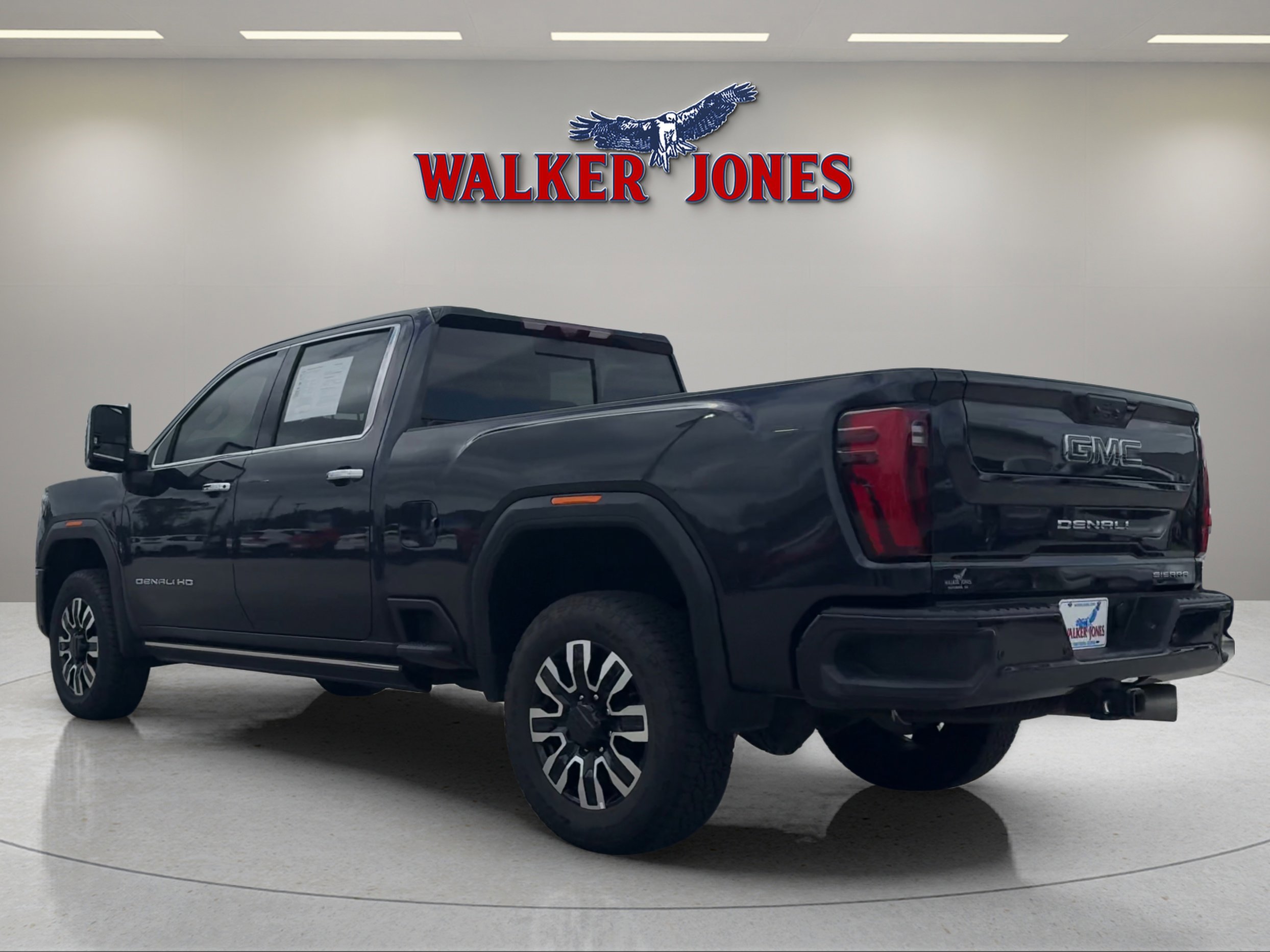 Used 2025 GMC Sierra 2500 Denali Ultimate image 5