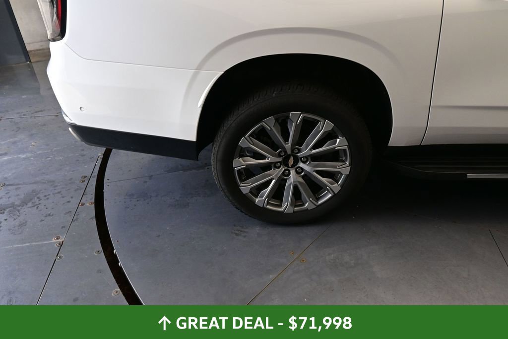 Used 2025 Chevrolet Suburban High Country AWD/4WD image 26