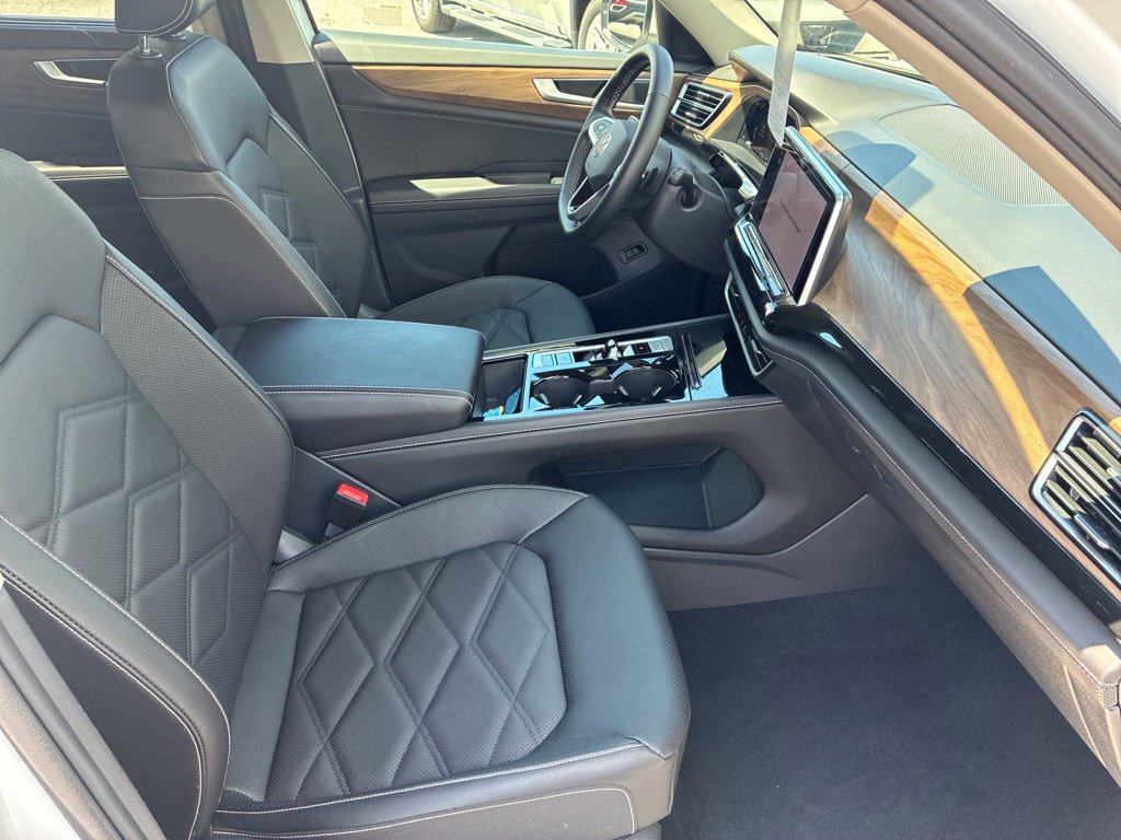 Used 2026 Volkswagen Atlas SE AWD/4WD image 30