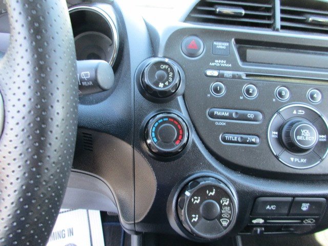 Used 2013 Honda Fit Sport image 22