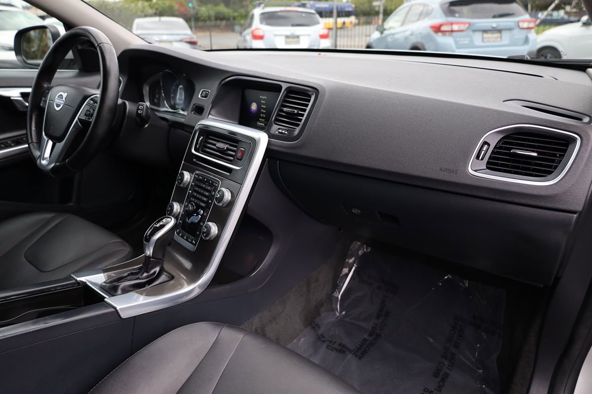 Used 2015 Volvo V60 T5 Premier FWD image 20