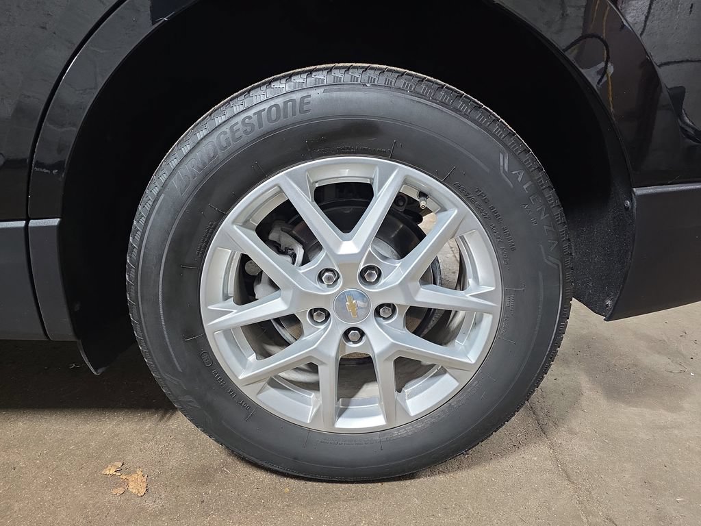 Used 2024 Chevrolet Equinox LT AWD/4WD image 32