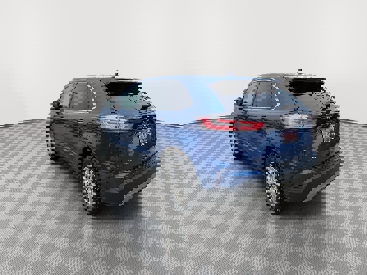 Used 2024 Ford Edge SEL w/ Convenience Package image 6