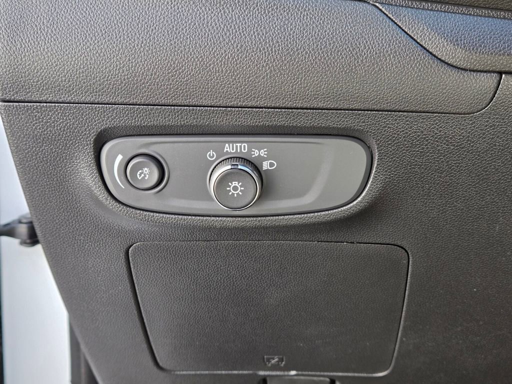 Used 2024 Buick Encore GX Sport Touring w/ Advanced Technology Package image 22