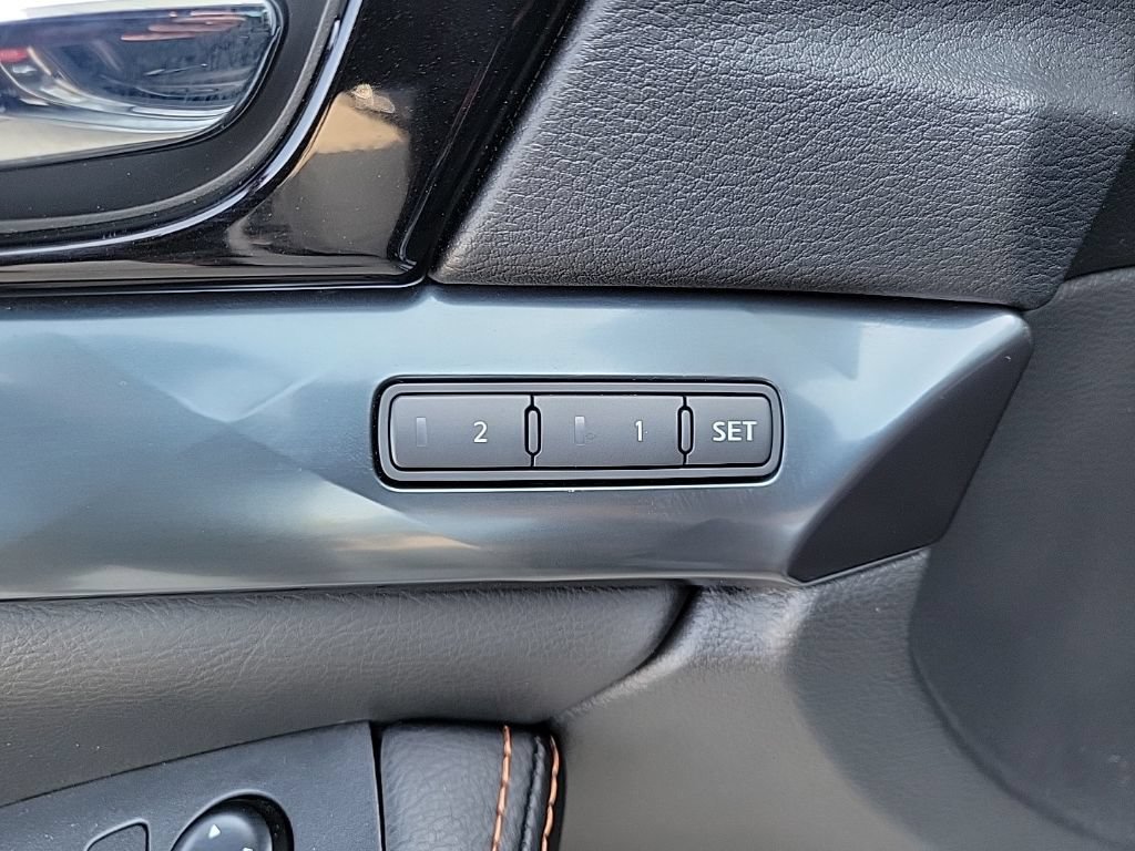 Used 2023 Nissan Maxima SR w/ Sport Mat Group FWD image 33