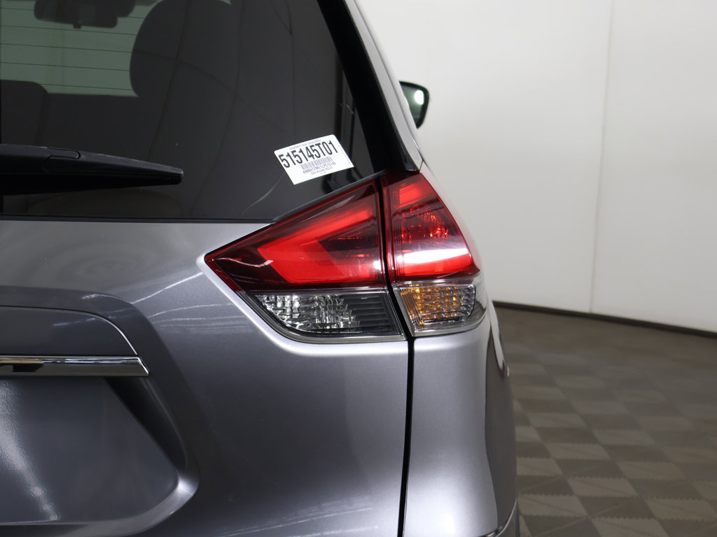 Used 2020 Nissan Rogue SV AWD/4WD image 14
