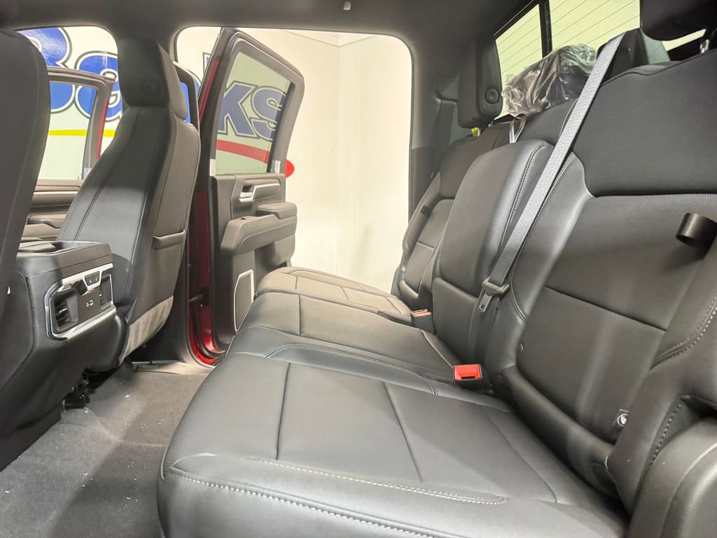 New 2026 GMC Sierra 2500 SLT w/ SLT Premium Package image 10