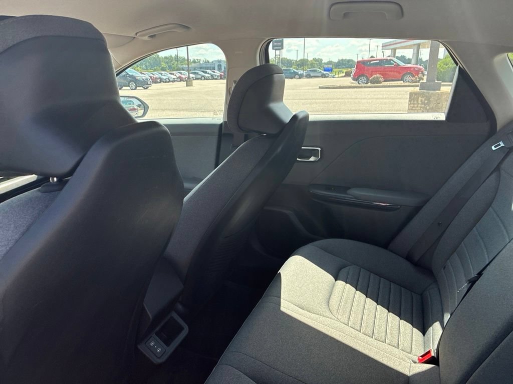 Used 2025 Kia K4 EX FWD image 14