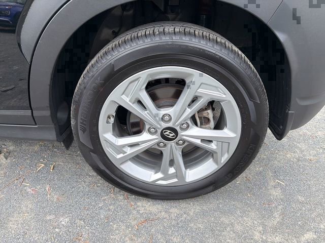 Certified 2023 Hyundai Kona SEL image 6