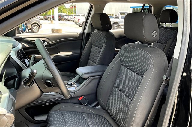 Used 2023 GMC Acadia SLE image 21