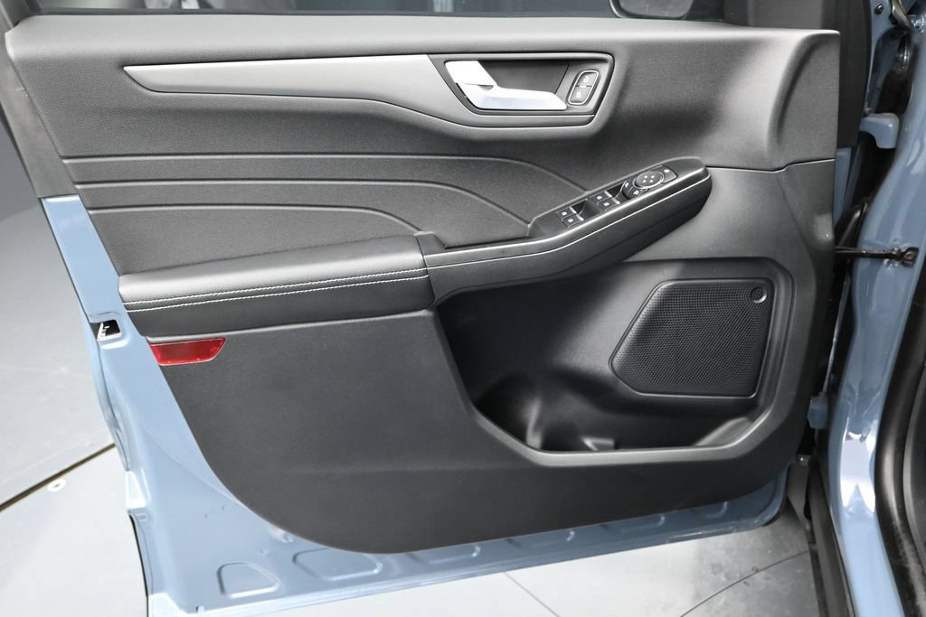 New 2026 Ford Escape SE FWD image 20