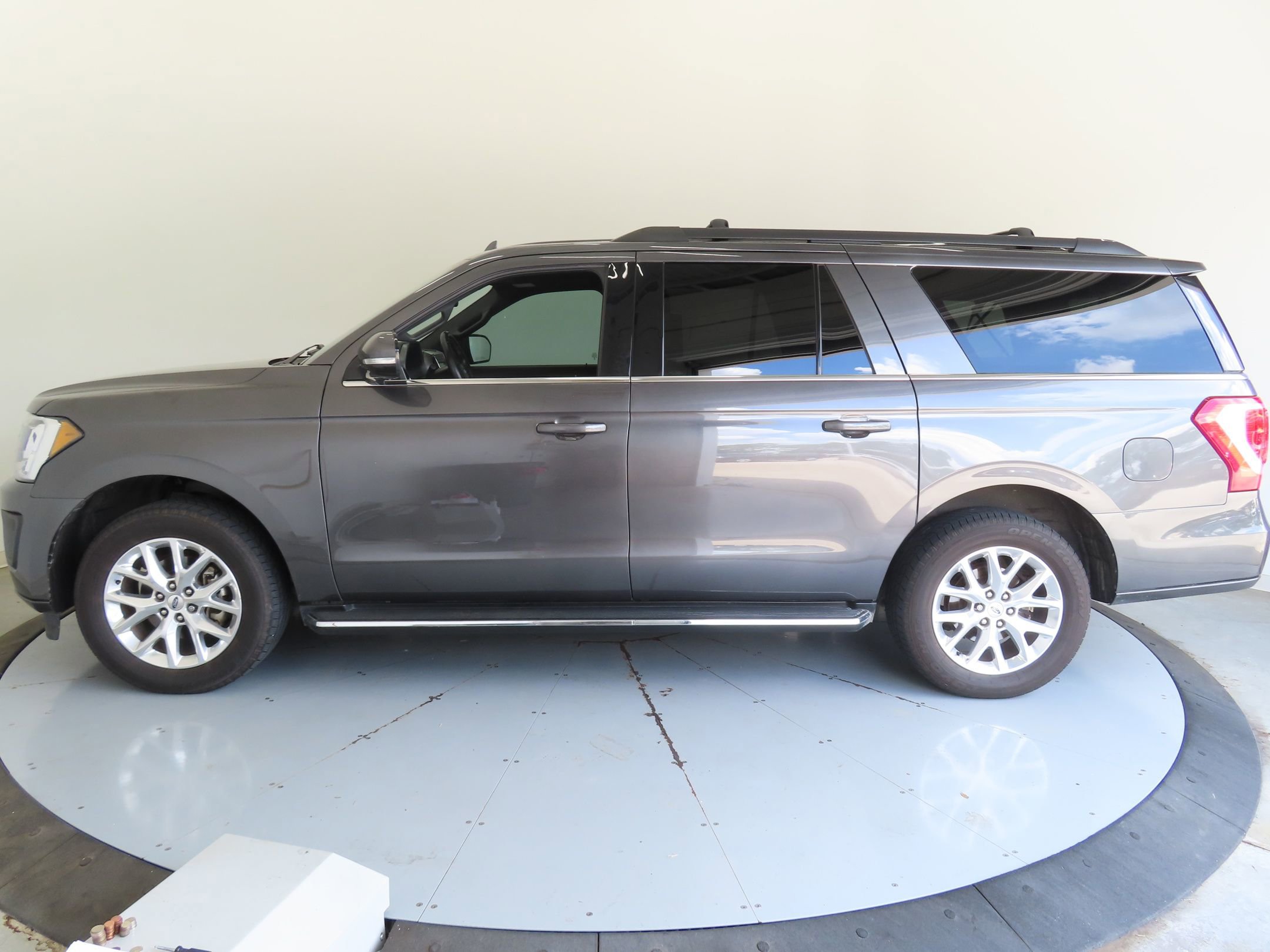 Used 2021 Ford Expedition Max XLT RWD image 7