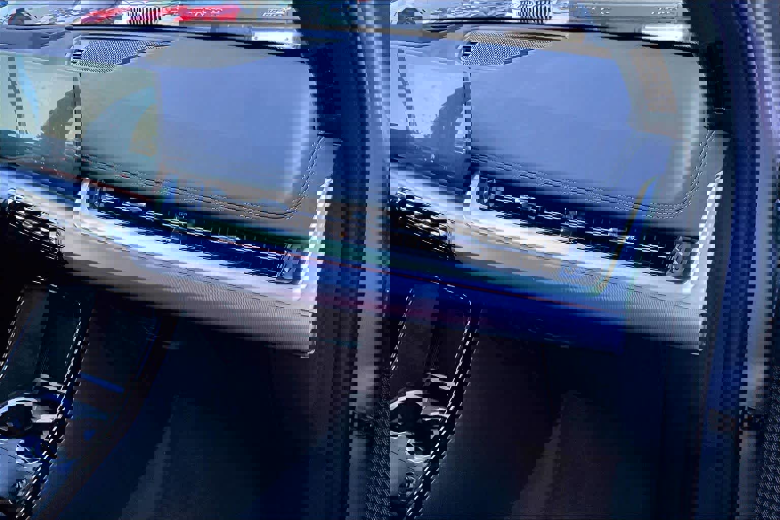 Certified 2025 BMW X1 xDrive28i w/ Technology Package image 18