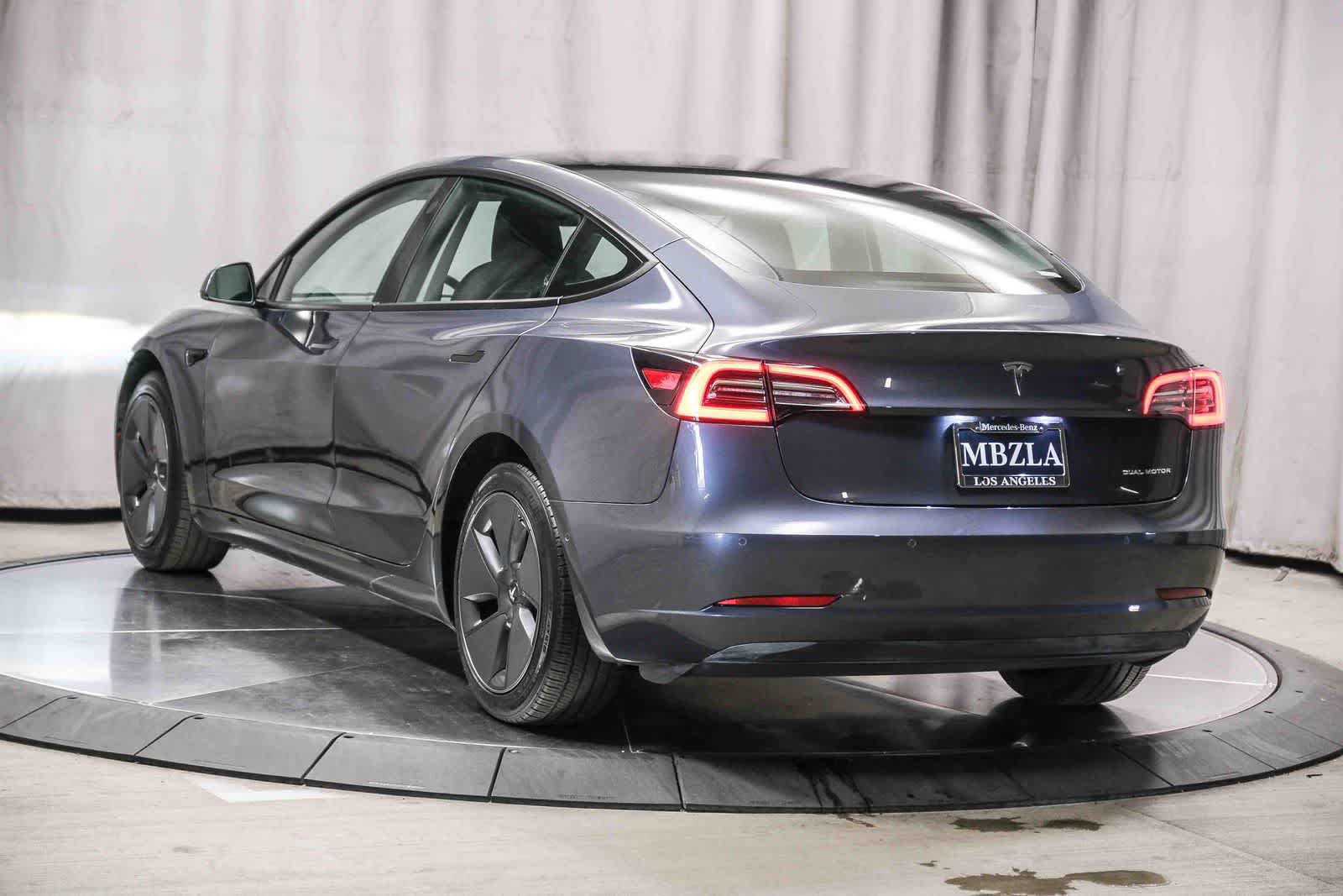Used 2022 Tesla Model 3 Long Range AWD/4WD image 2
