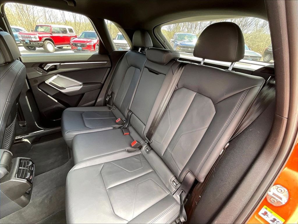 Used 2025 Audi Q3 2.0T Premium image 14