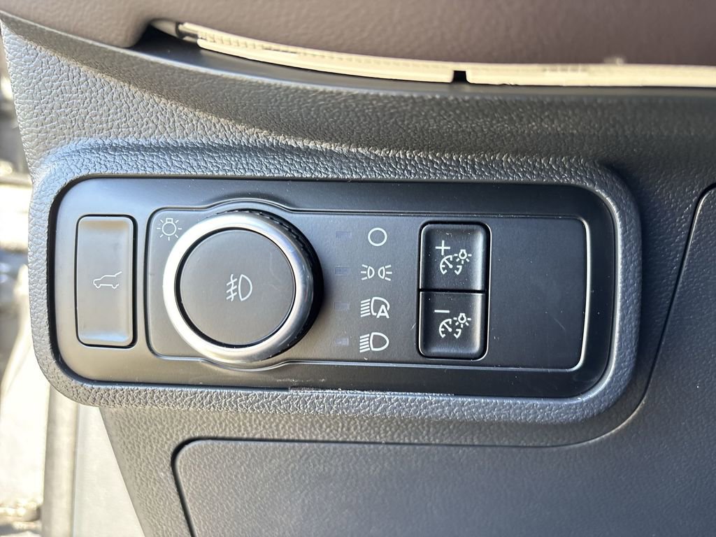 Used 2025 Ford Explorer Platinum RWD image 33