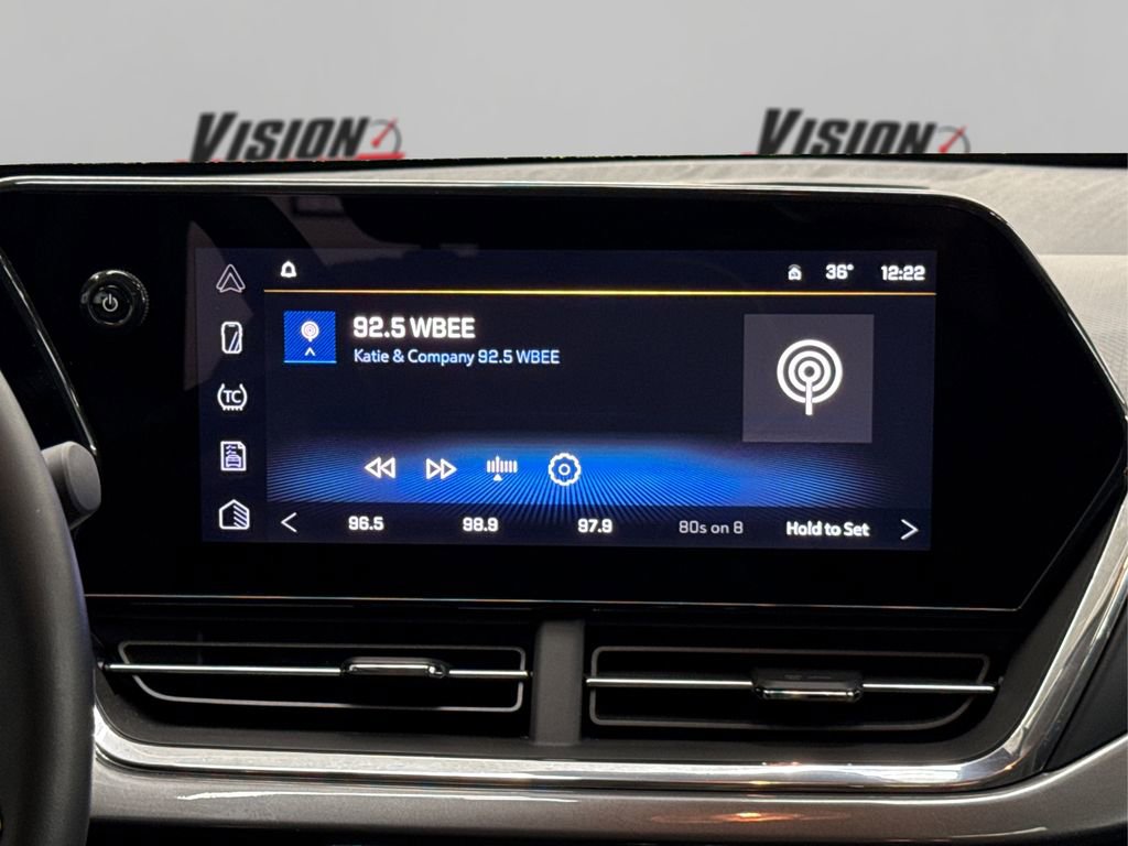 Used 2024 Chevrolet Trax ACTIV w/ Sunroof Package image 19