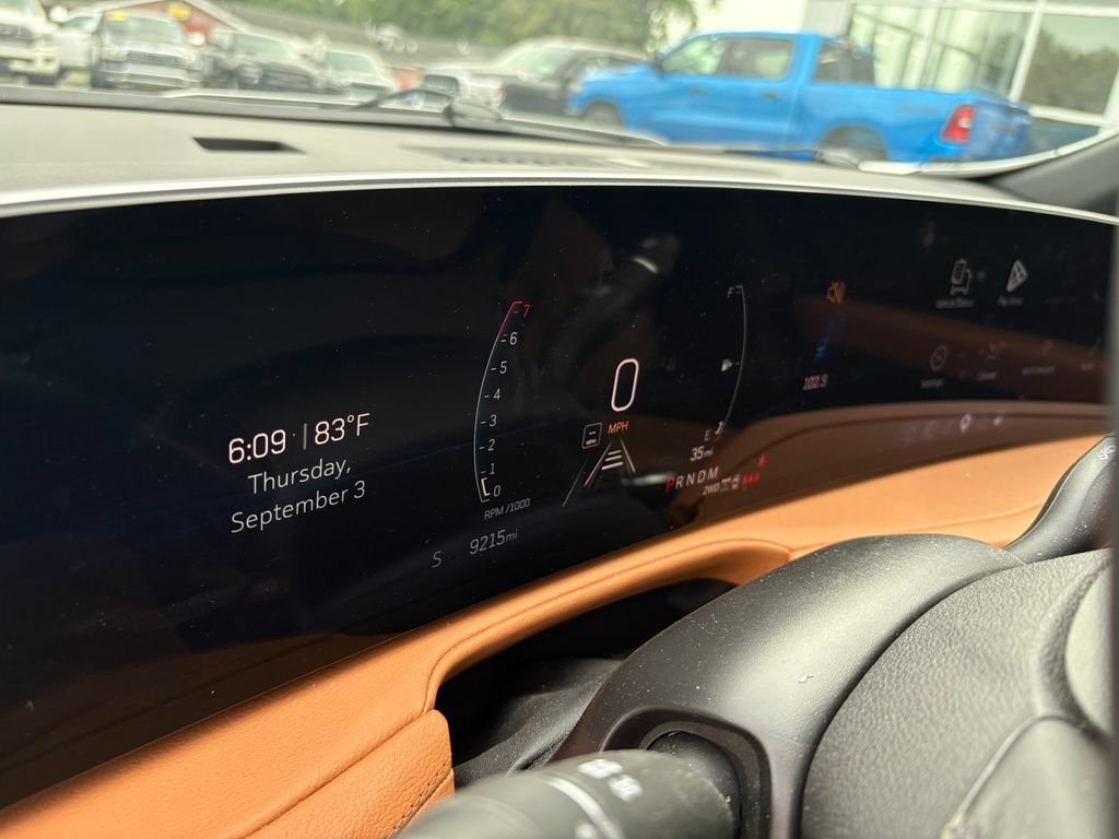 Used 2024 Cadillac XT4 Premium Luxury w/ Active Safety Package AWD/4WD image 19