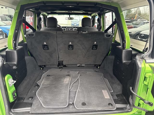Used 2019 Jeep Wrangler Unlimited Sahara AWD/4WD image 7