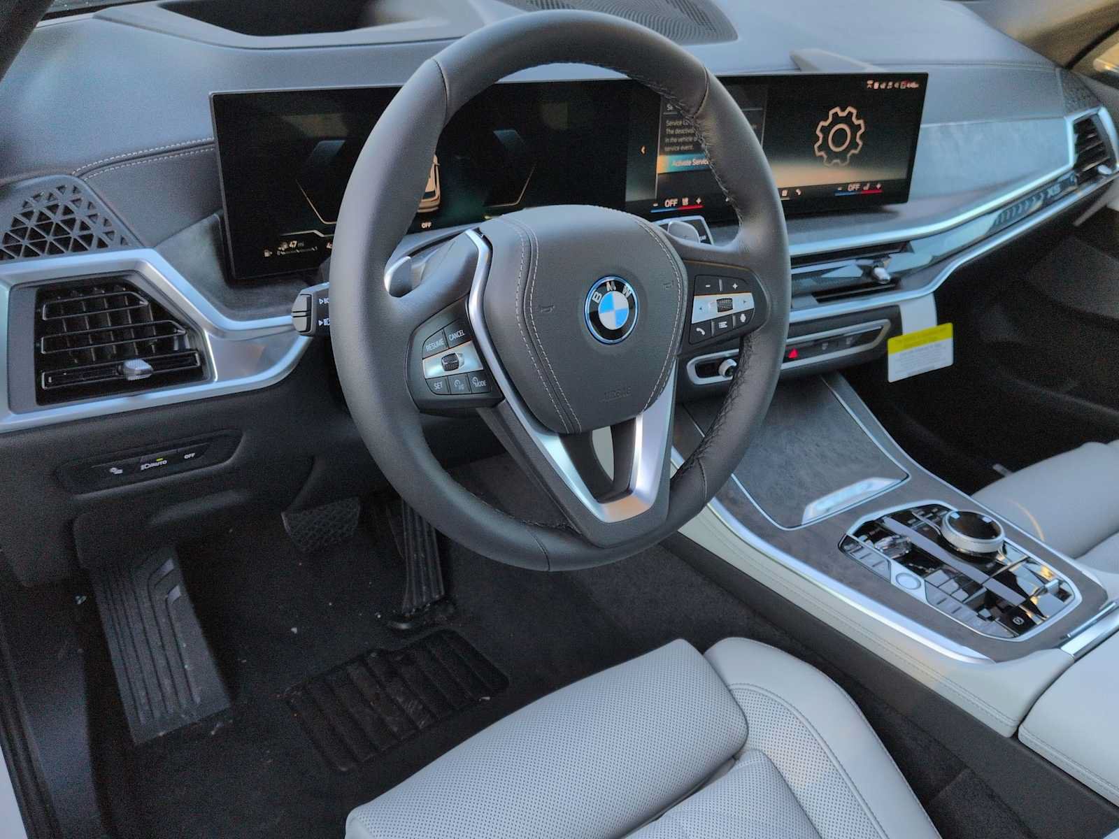 Used 2026 BMW X5 xDrive50e w/ Executive Package AWD/4WD image 10