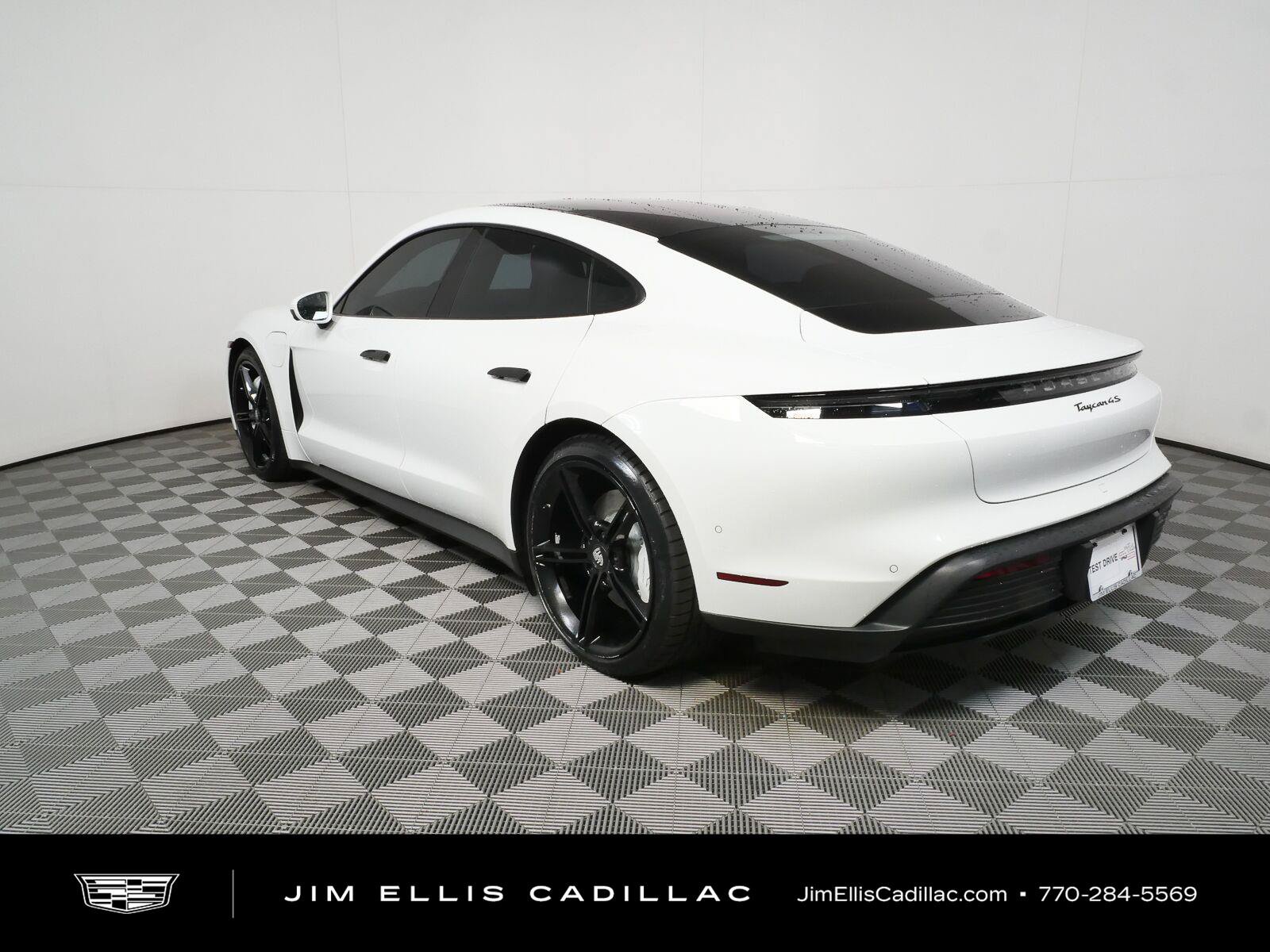 Used 2022 Porsche Taycan 4S AWD/4WD image 29