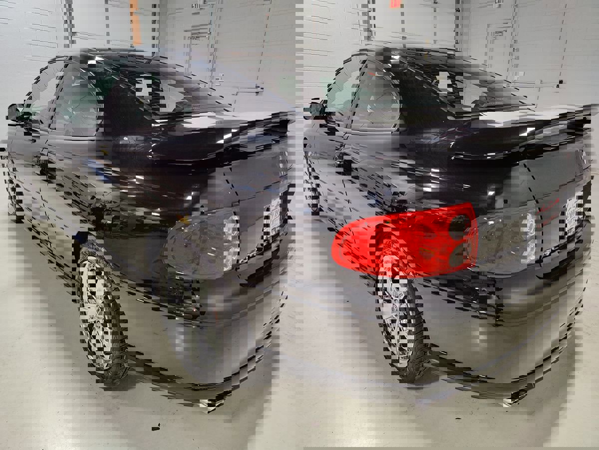 Used 2004 Pontiac GTO image 17