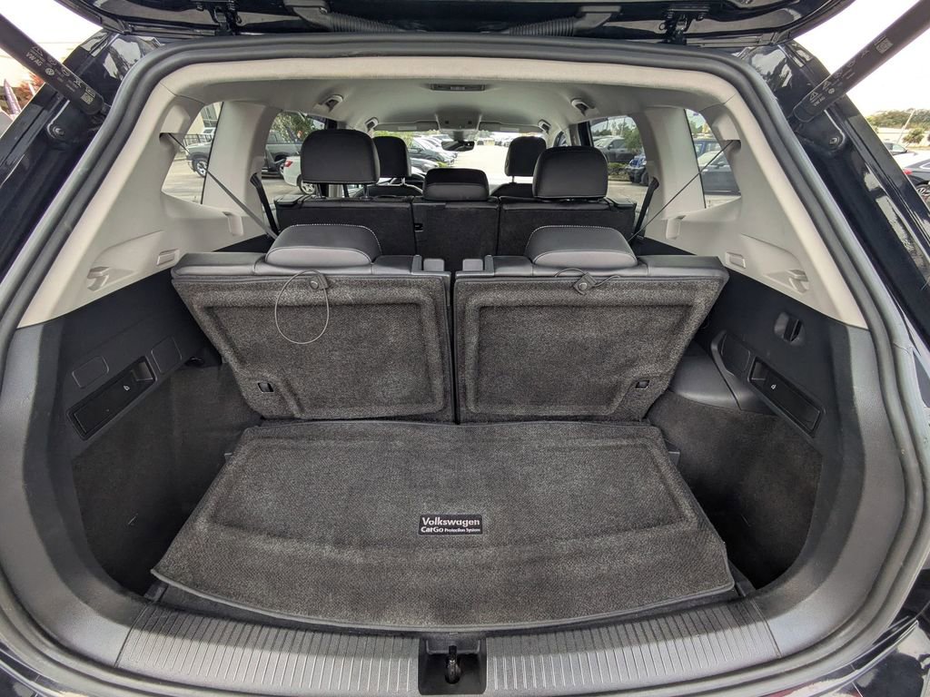 Used 2022 Volkswagen Tiguan SE image 30