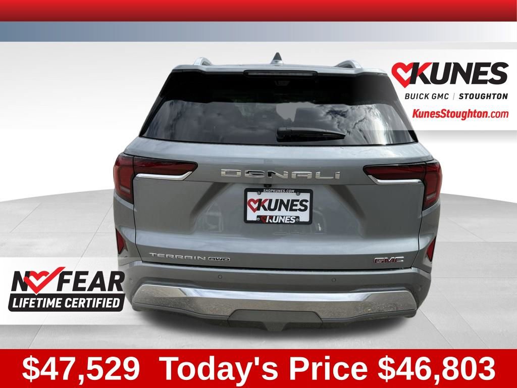 New 2026 GMC Terrain Denali w/ LPO, Black Badging Package AWD/4WD image 10