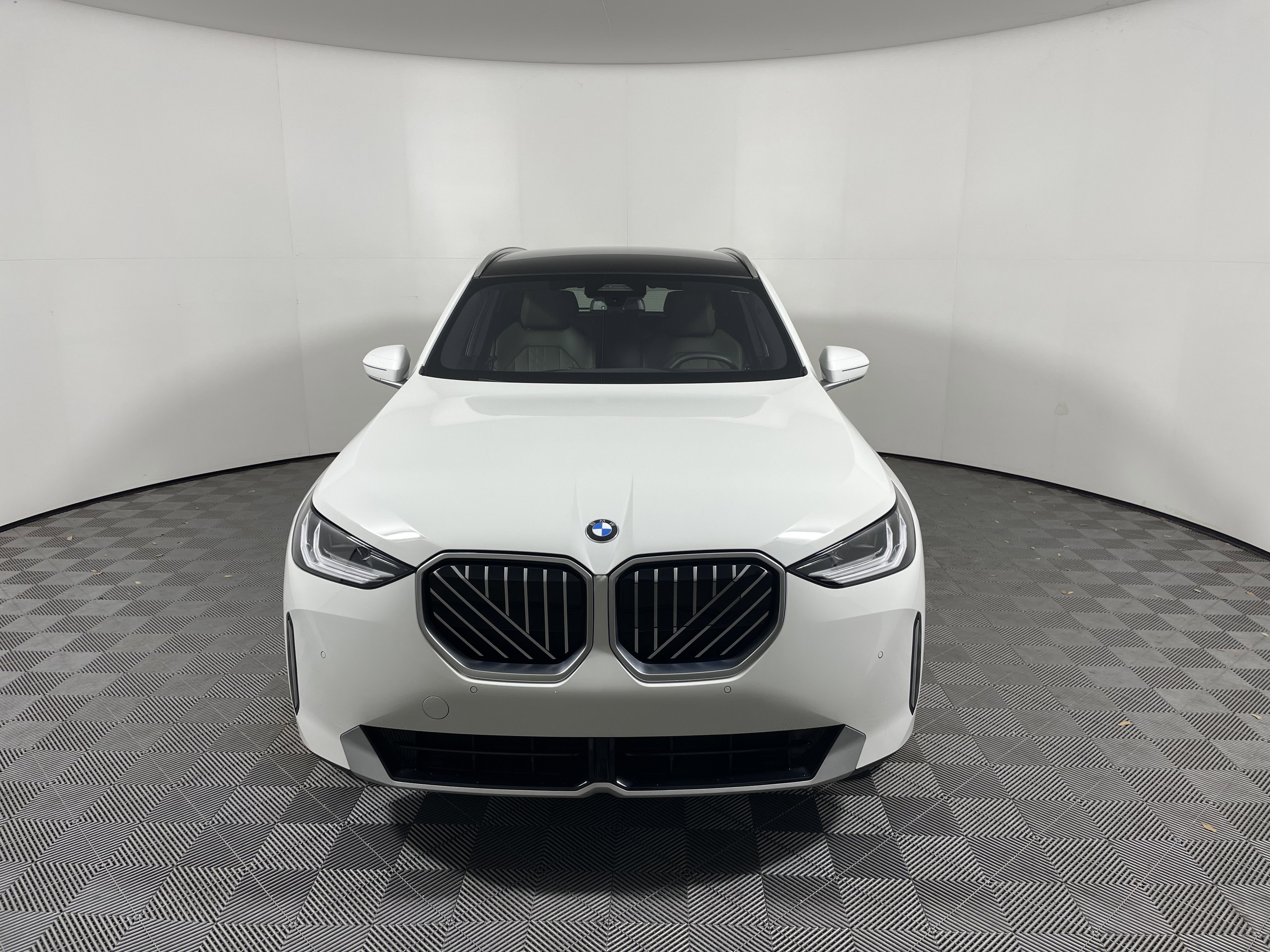 Used 2025 BMW X3 xDrive30i w/ Convenience Package image 8