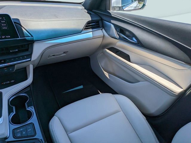 Used 2022 Cadillac CT4 Luxury w/ Sun And Sound Package RWD image 16