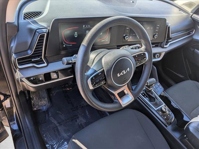 Used 2023 Kia Sportage LX AWD/4WD image 9