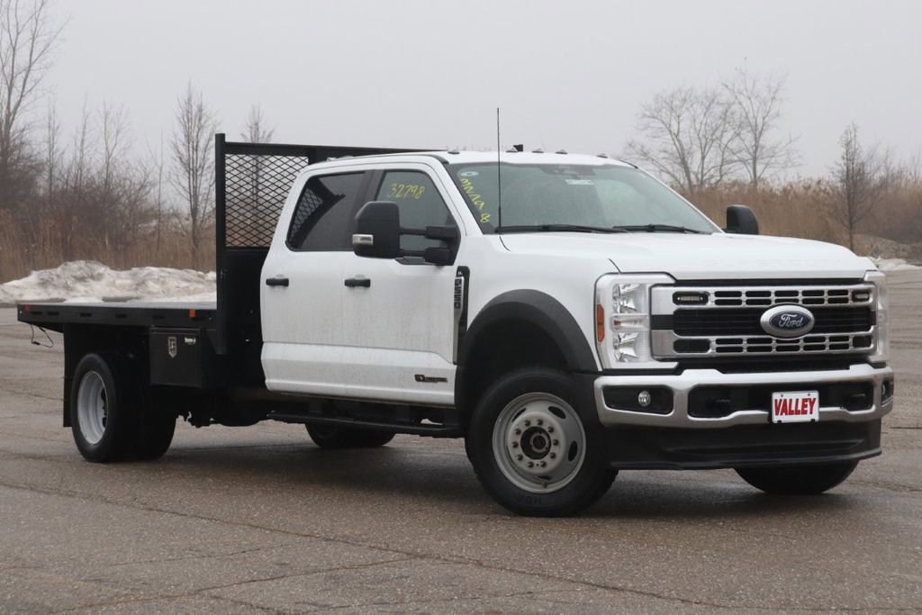 Used 2024 Ford F550 4x4 Crew Cab Super Duty image 2