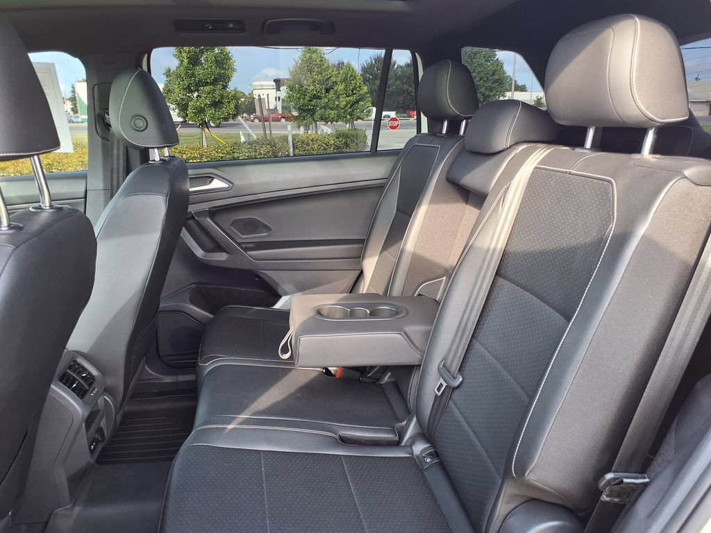 Used 2021 Volkswagen Tiguan SE R-Line FWD image 19