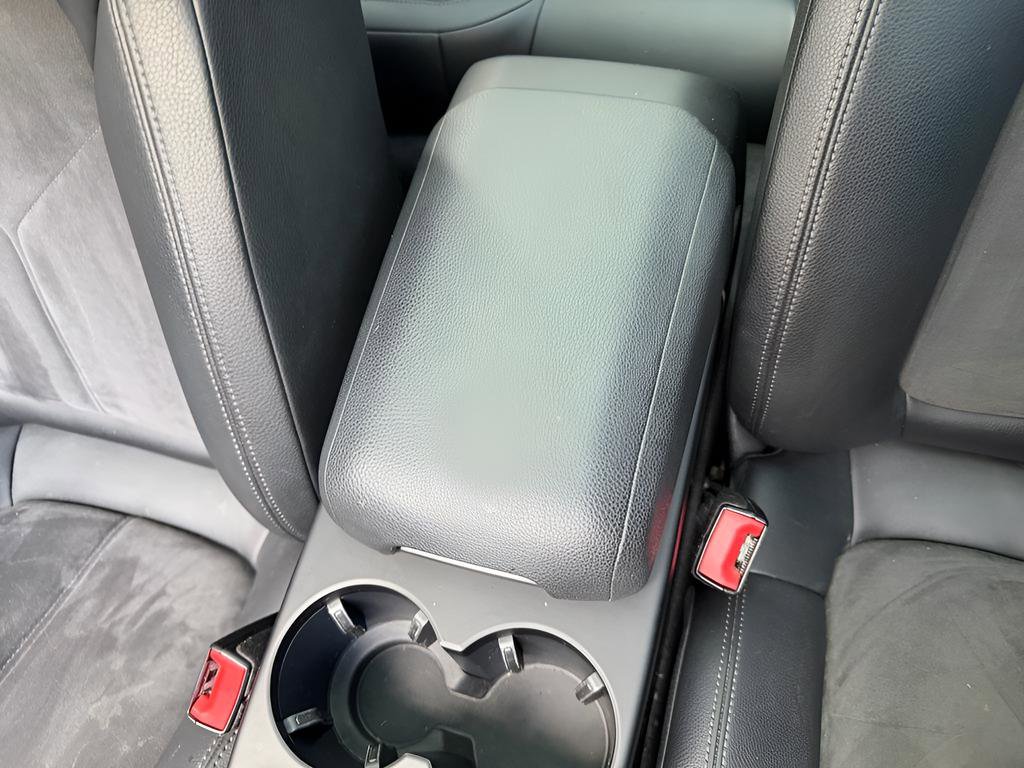 Used 2021 Porsche Macan image 46