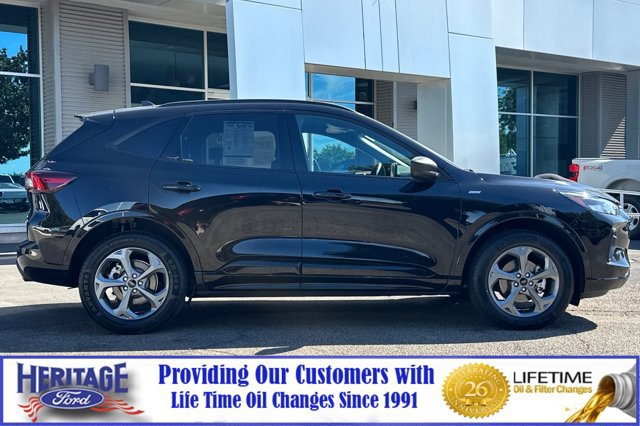 Used 2024 Ford Escape ST-Line AWD/4WD image 3