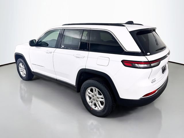 New 2025 Jeep Grand Cherokee Laredo image 5