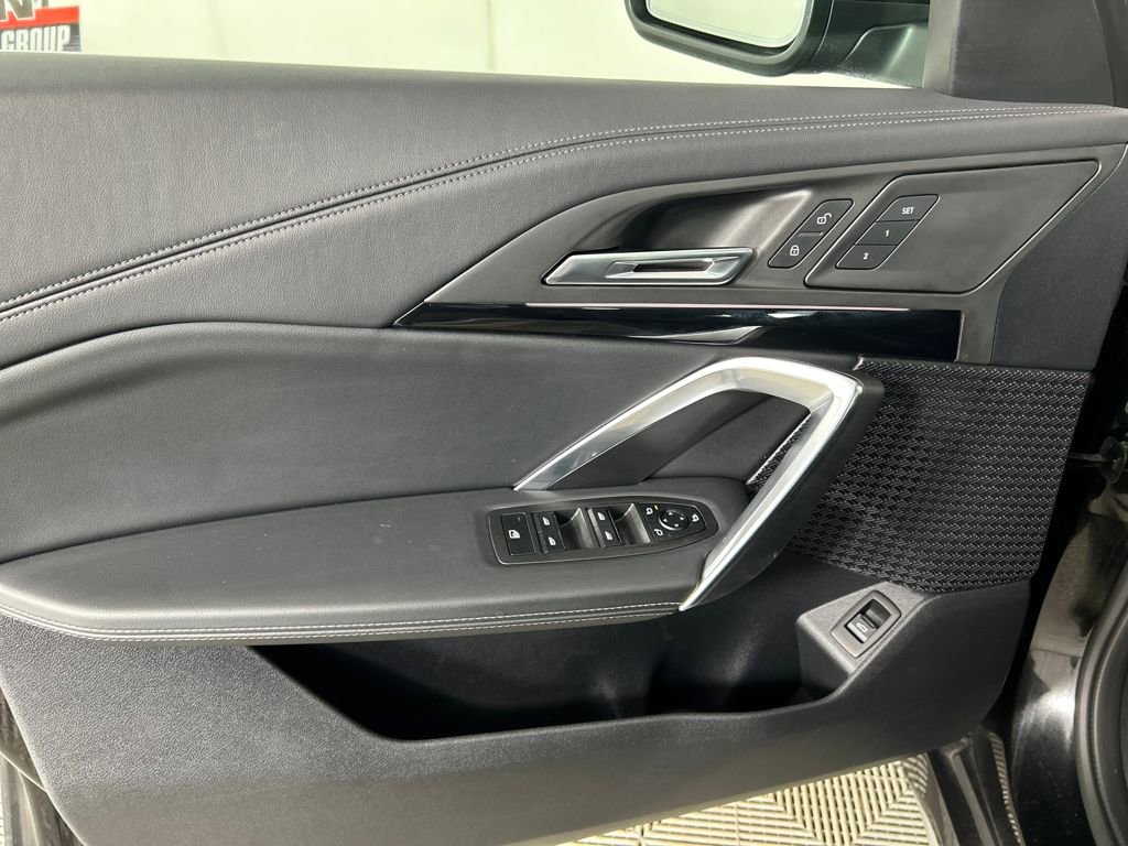 Used 2025 BMW X1 xDrive28i image 10