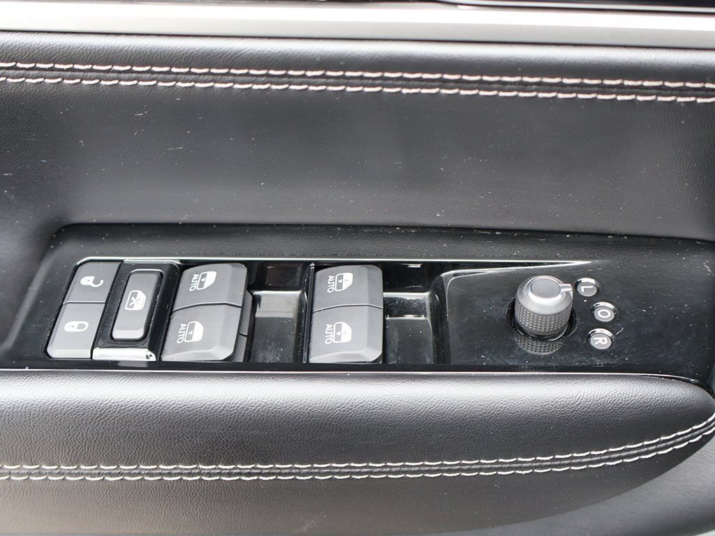 Used 2022 Jeep Wagoneer Series II w/ Premium Group I AWD/4WD image 43