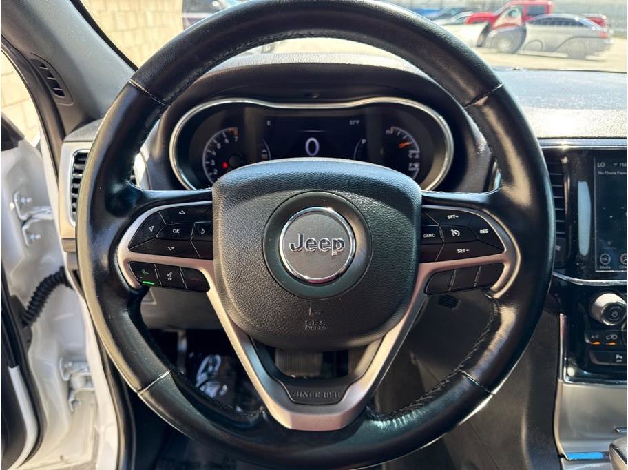 Used 2021 Jeep Grand Cherokee Laredo X image 6