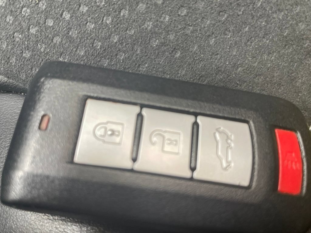 Used 2025 Mitsubishi Eclipse Cross SE AWD/4WD image 35