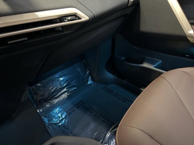 Used 2025 BMW iX xDrive50 image 38