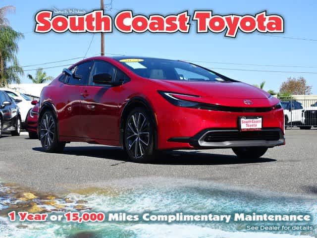 Used 2024 Toyota Prius FWD image 1