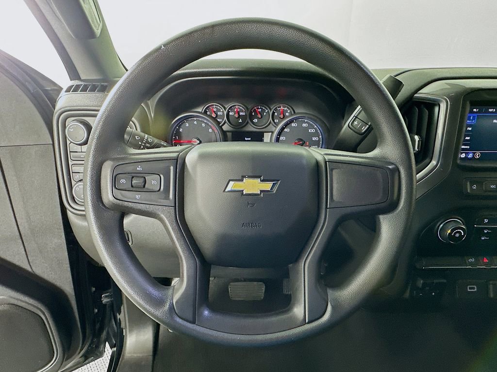 Used 2020 Chevrolet Silverado 2500 Custom w/ Custom Convenience Package image 11