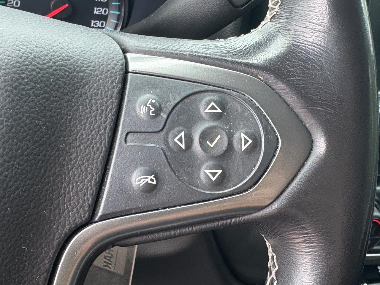 Used 2018 Chevrolet Silverado 1500 LT w/ All Star Edition AWD/4WD image 21