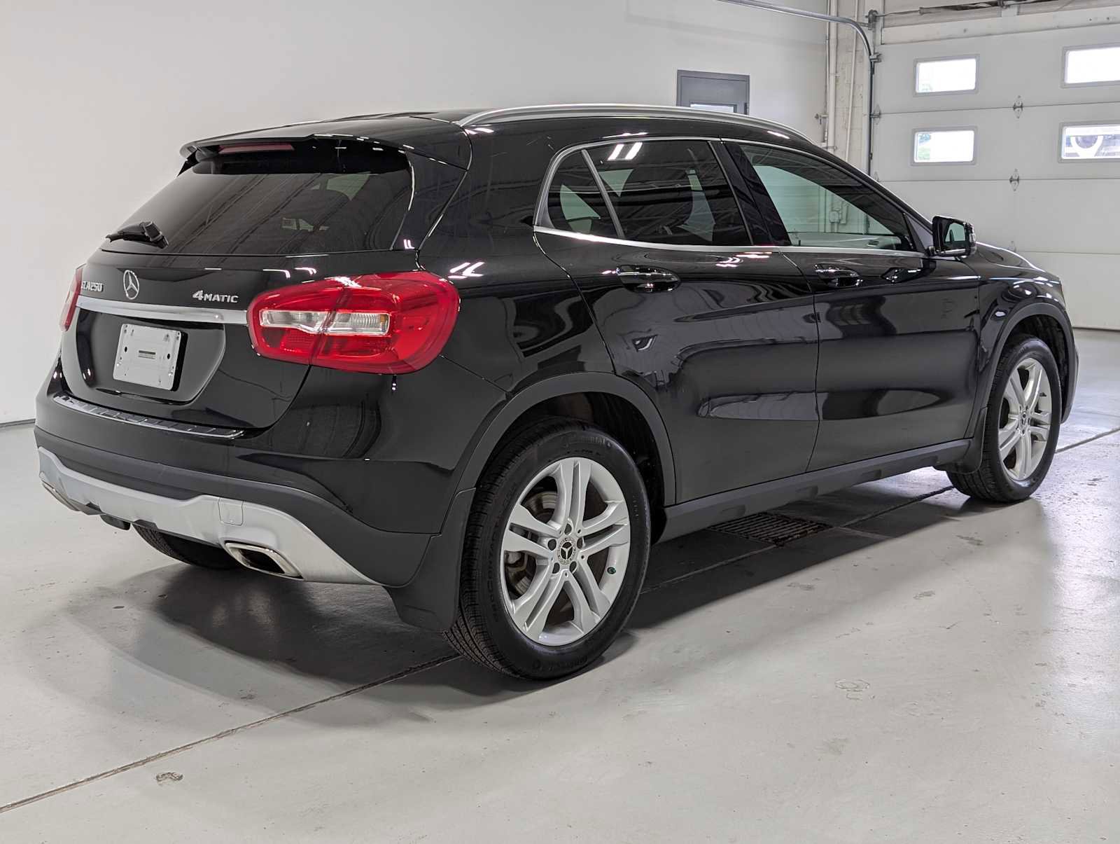 Used 2018 Mercedes-Benz GLA 250 4MATIC image 8